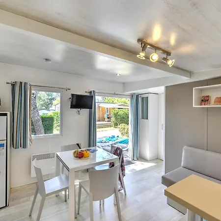 Les Ondines Κάμπινγκ *