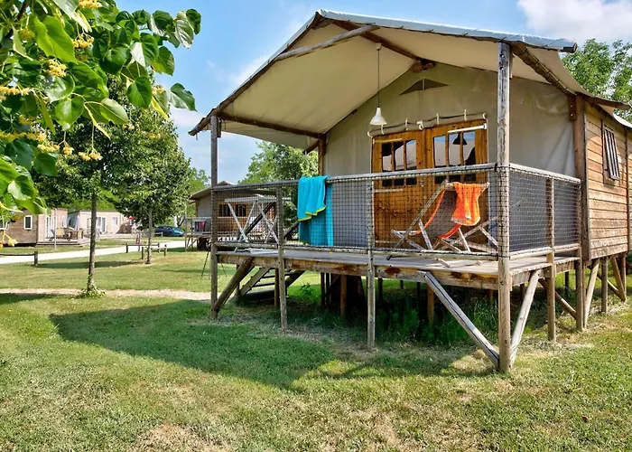 Les Ondines Kamp alanı *