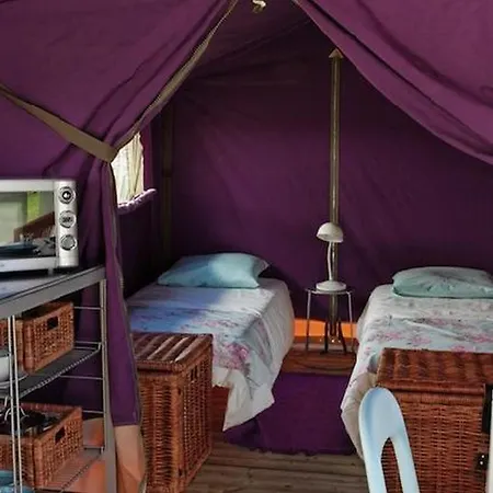 Campsite Domaine Residentiel De Plein Air Les Ondines *