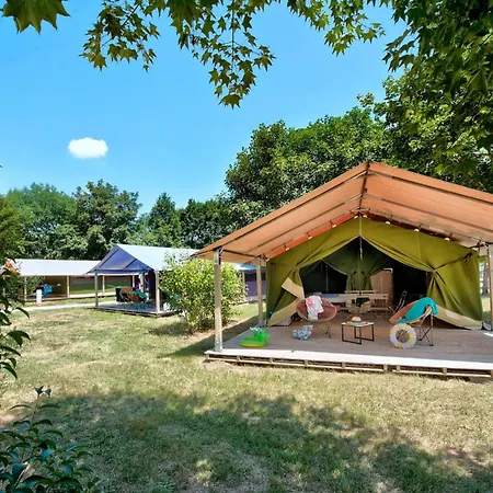 Domaine Residentiel De Plein Air Les Ondines Campsite Souillac