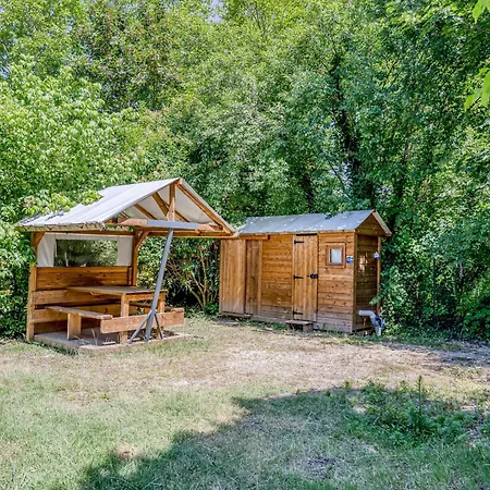 Campsite Domaine Residentiel De Plein Air Les Ondines *